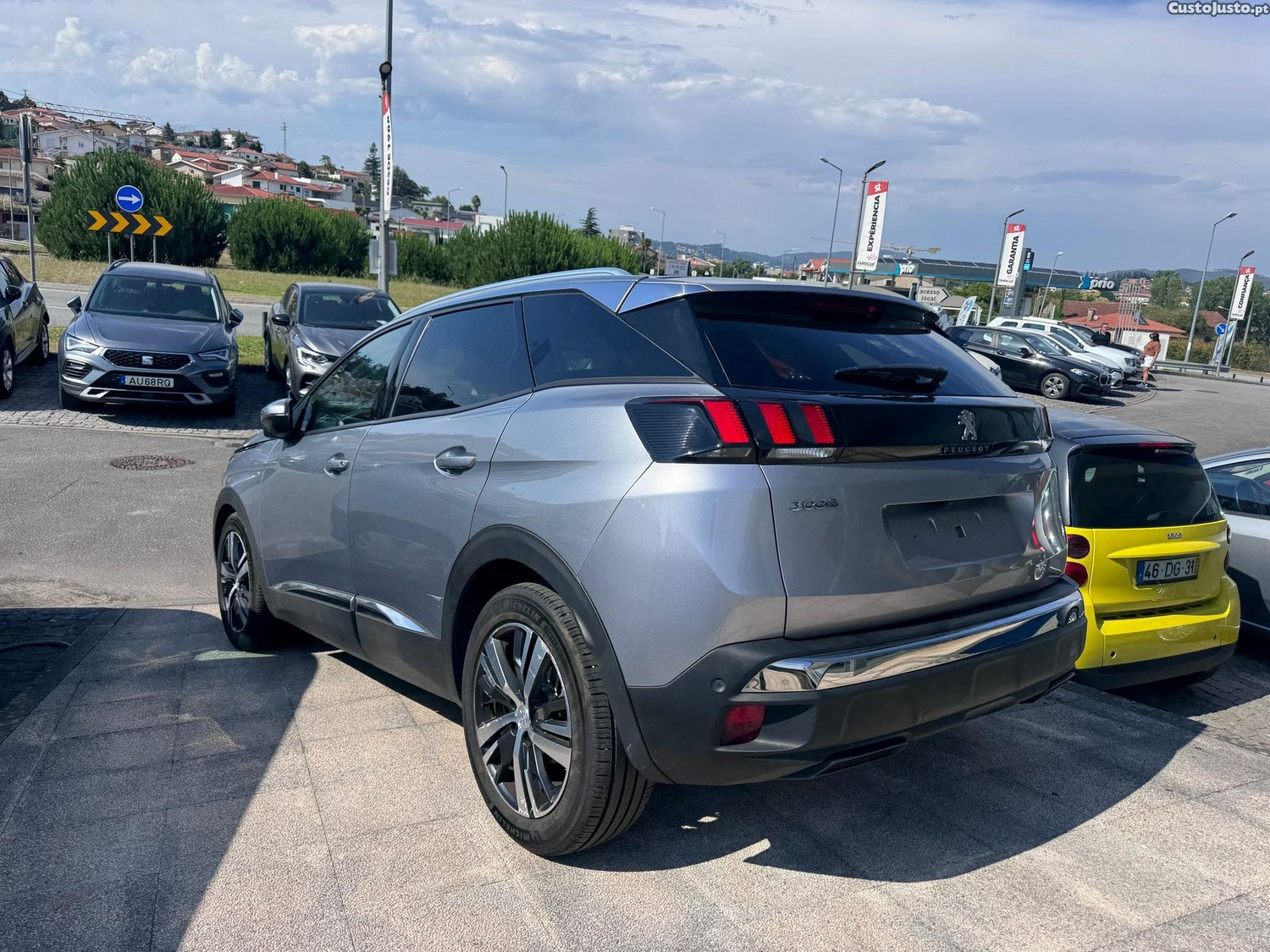 Peugeot 3008 1.2 PureTech Allure EAT6 — fotografia 6