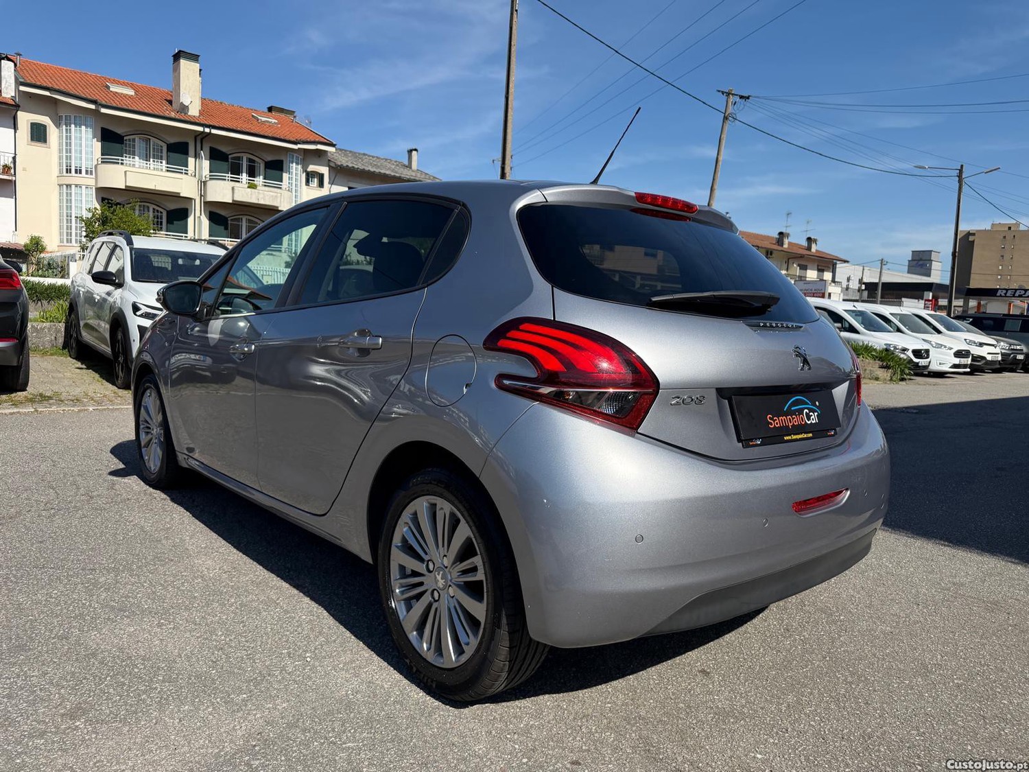 Peugeot 208 1.2 PureTech Signature — fotografia 19