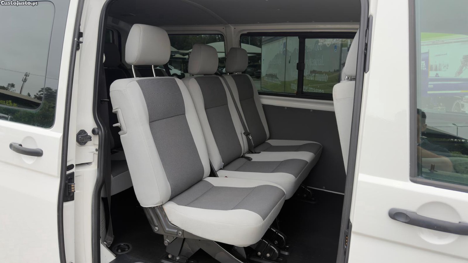 Volkswagen Transporter 2.0 TDi 114 CD L.Extra BlueMotion — fotografia 14