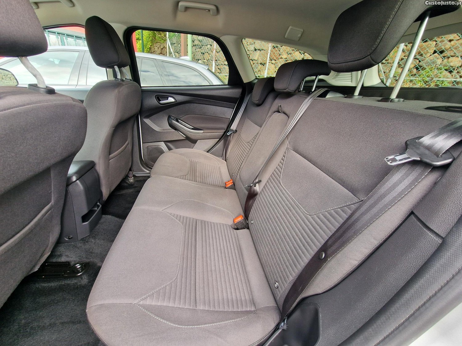 Ford Focus SW 1.0 ECOBOOST BUSINESS 125CV — fotografia 19