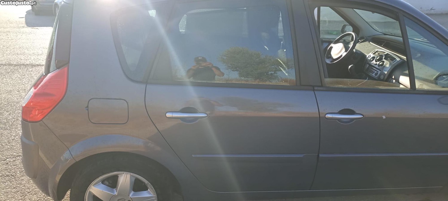 Renault Mégane Scenic 1.4 Gasolina Muito Bom-Sò 86000kms Reais — fotografia 9