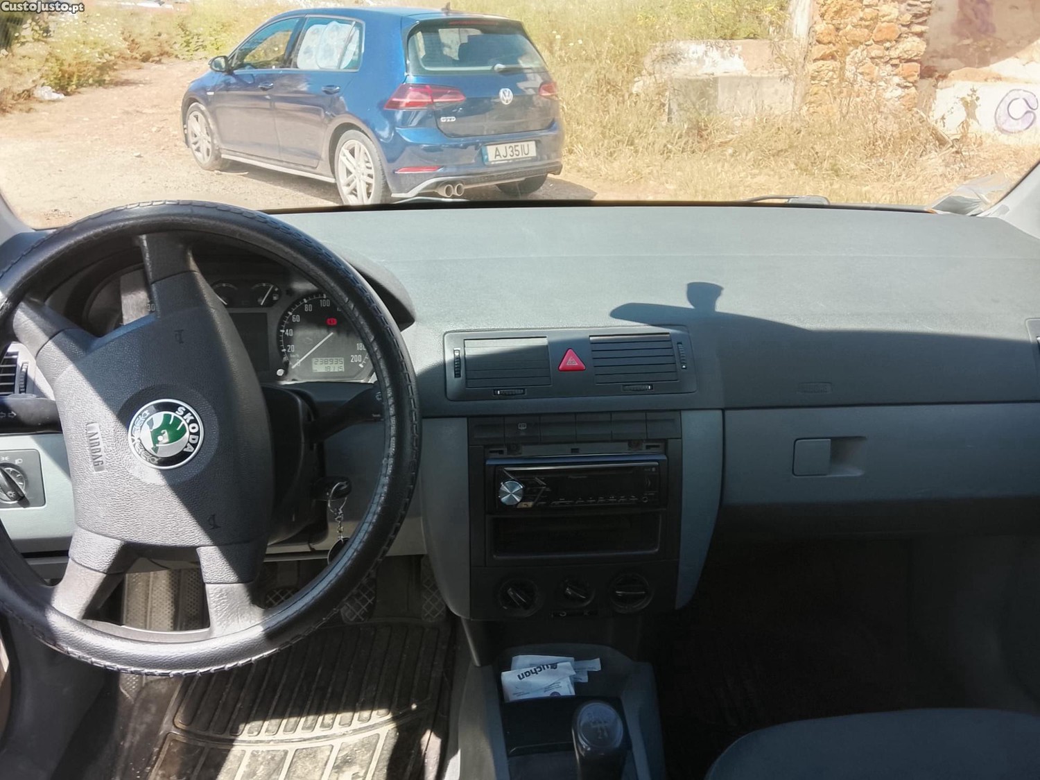 Skoda Fabia 1.4 gasolina Muito Bom estado-Barato oportunidade! — fotografia 4
