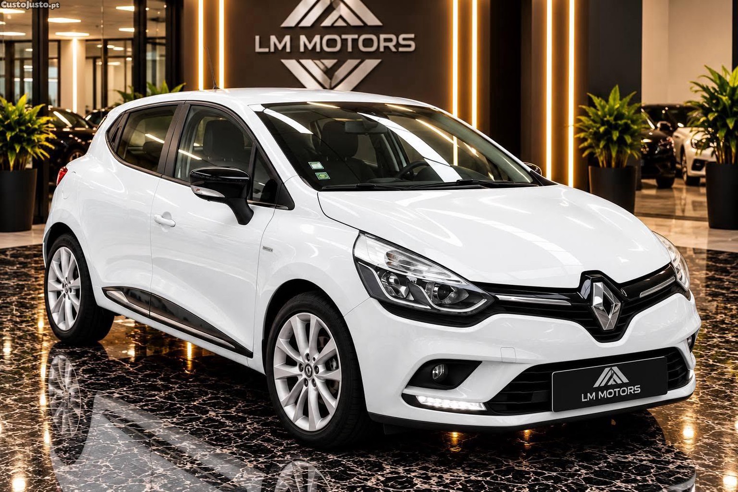 Renault Clio 0.9 TCE Limited 90 cv só 64000 kms - 18 — photo 2