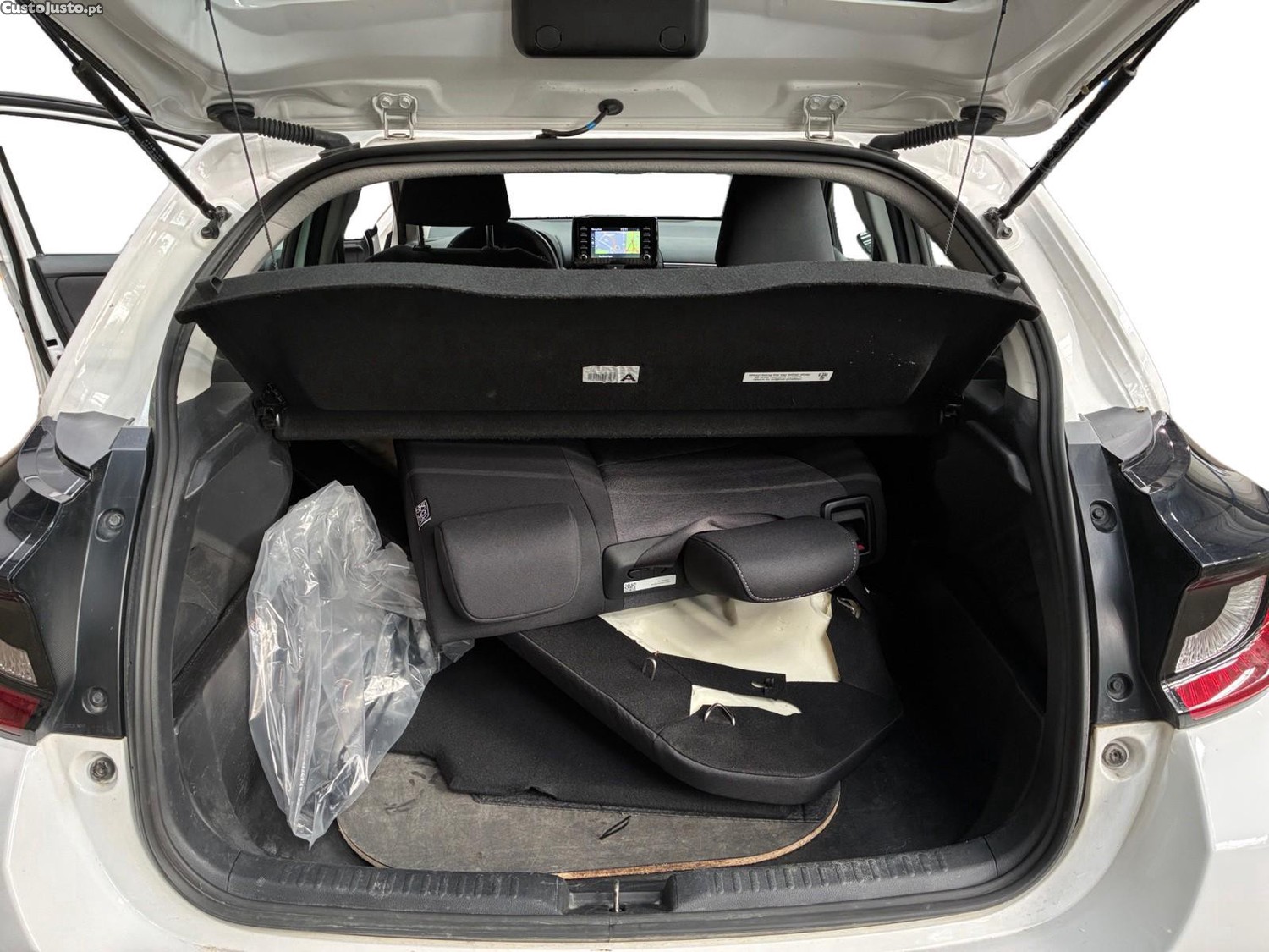 Toyota Yaris 1.5 HDF Dynamic Business - 23 — photo 4