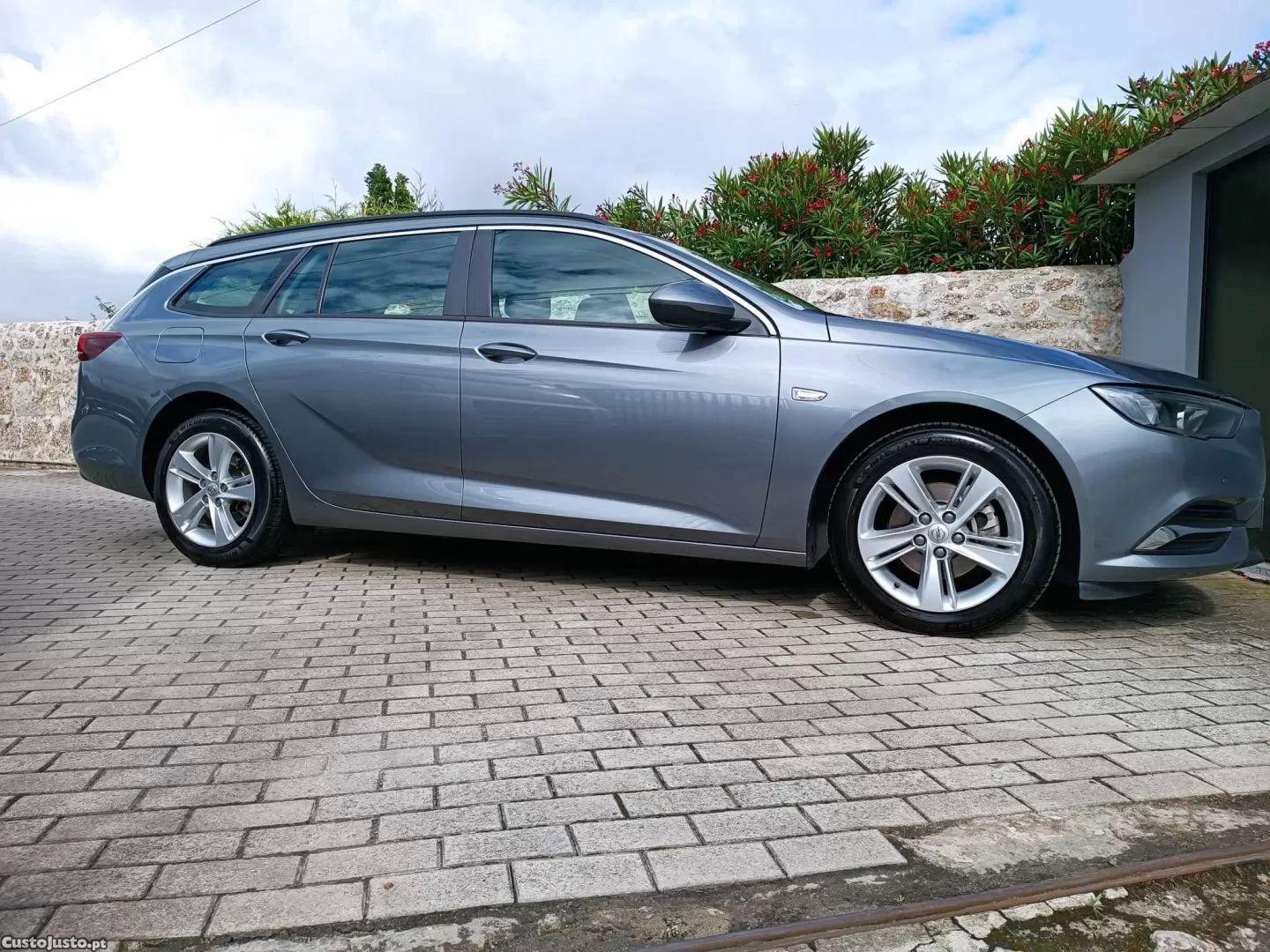Opel Insignia 1.6 cdti dynamic — fotografia 13
