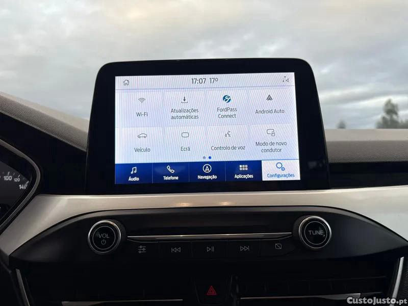Ford Focus 1.5 TDCi EcoBlue Con — fotografia 7