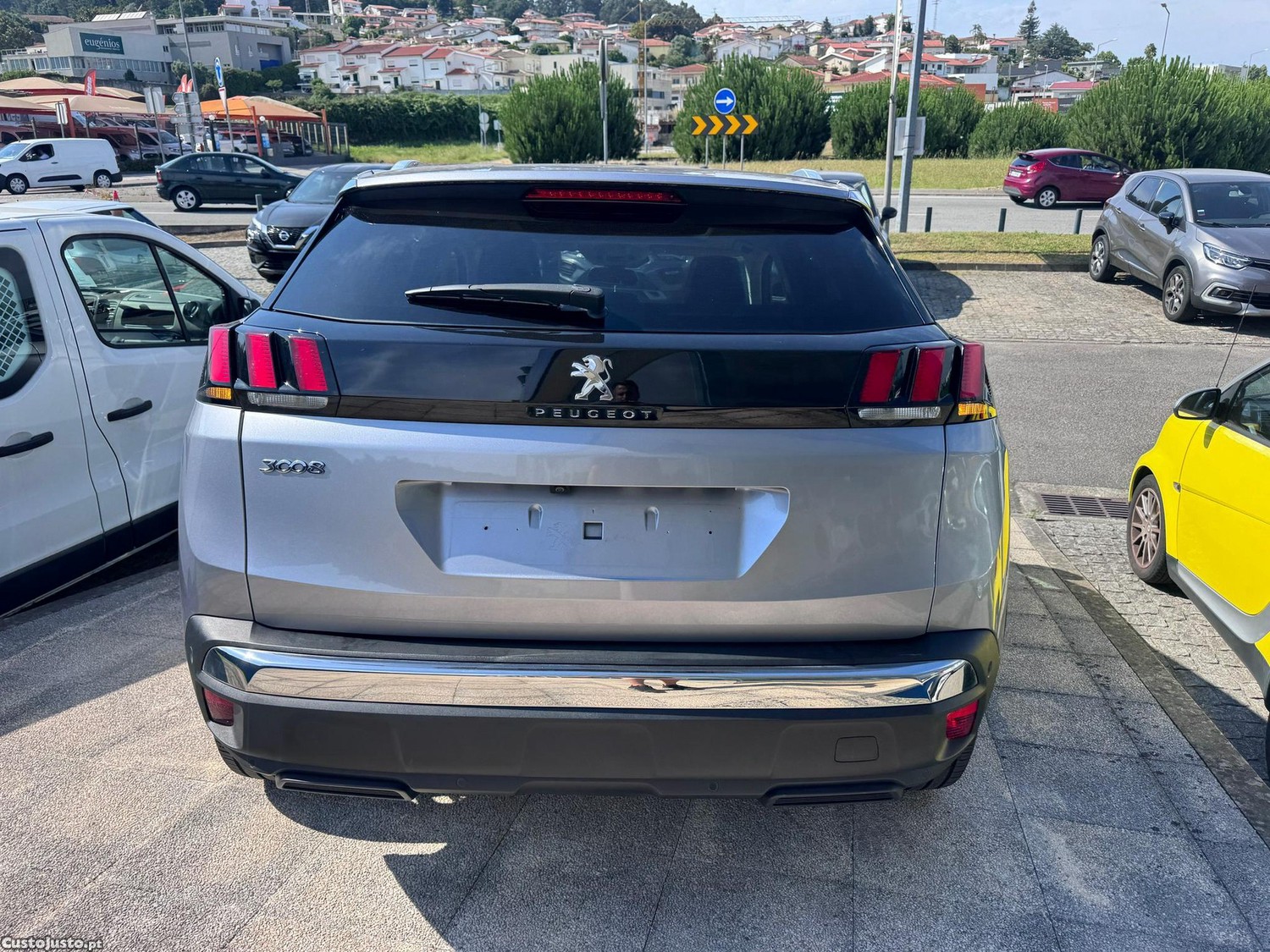 Peugeot 3008 1.2 PureTech Allure EAT6 — fotografia 8