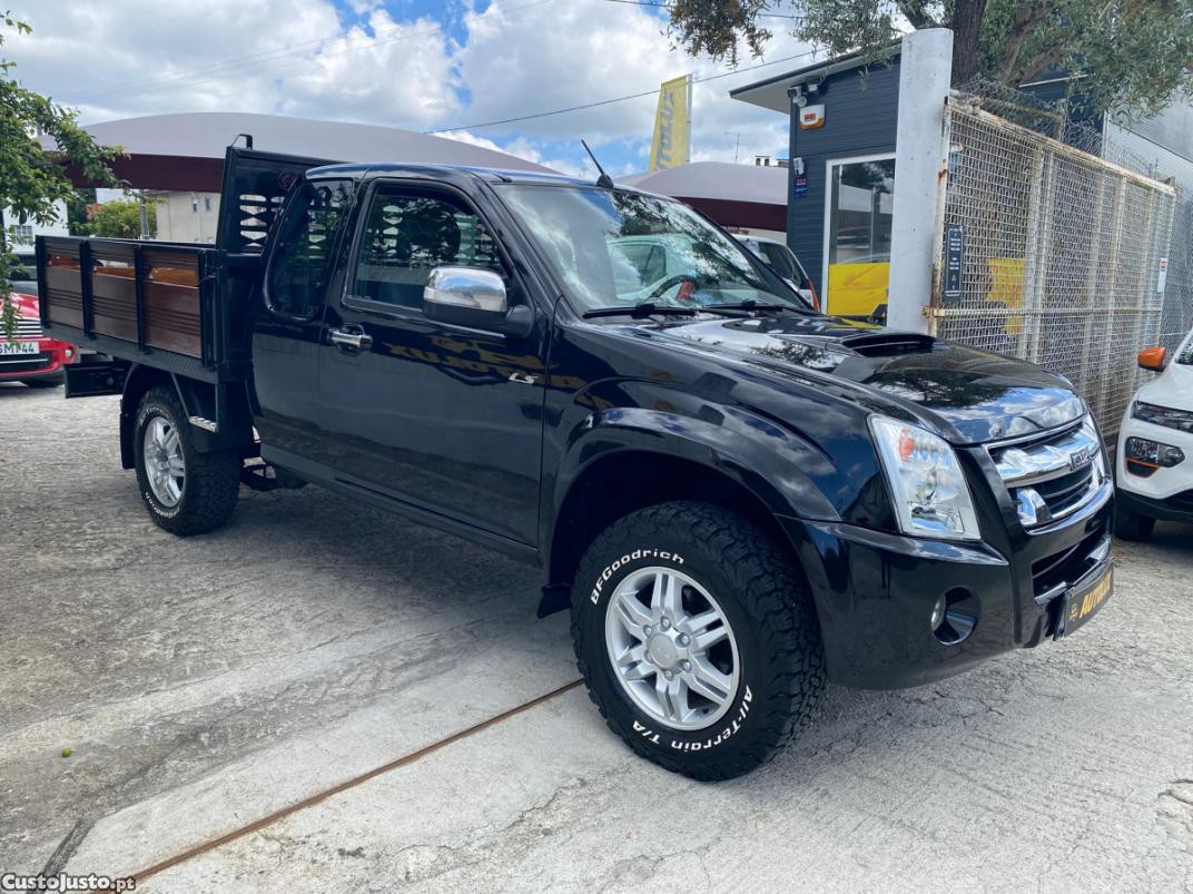 Isuzu D-Max 2.5 DTi CD 4WD LS