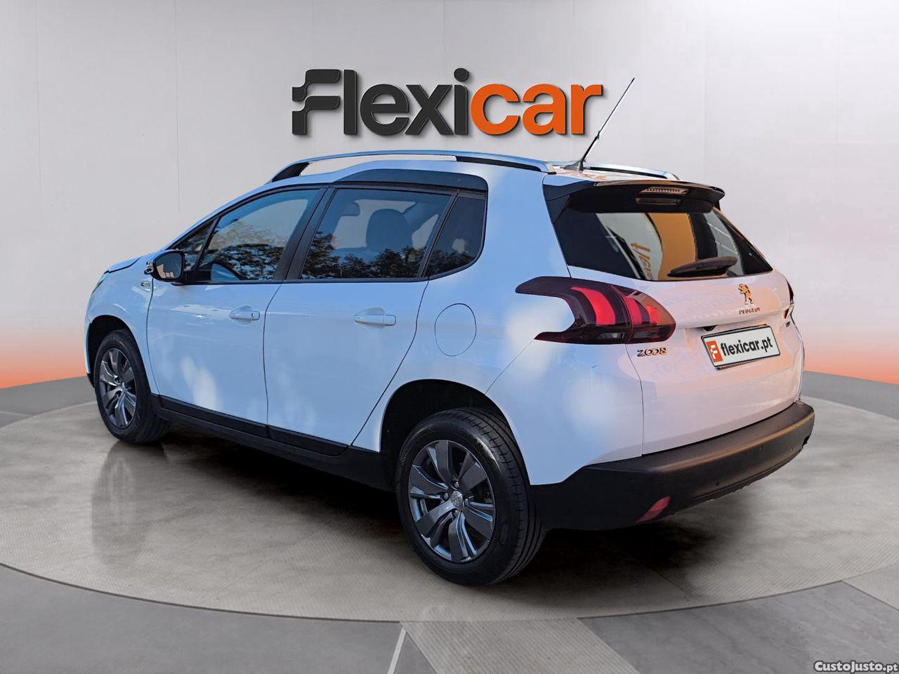 Peugeot 2008 1.2 PureTech Style — photo 5