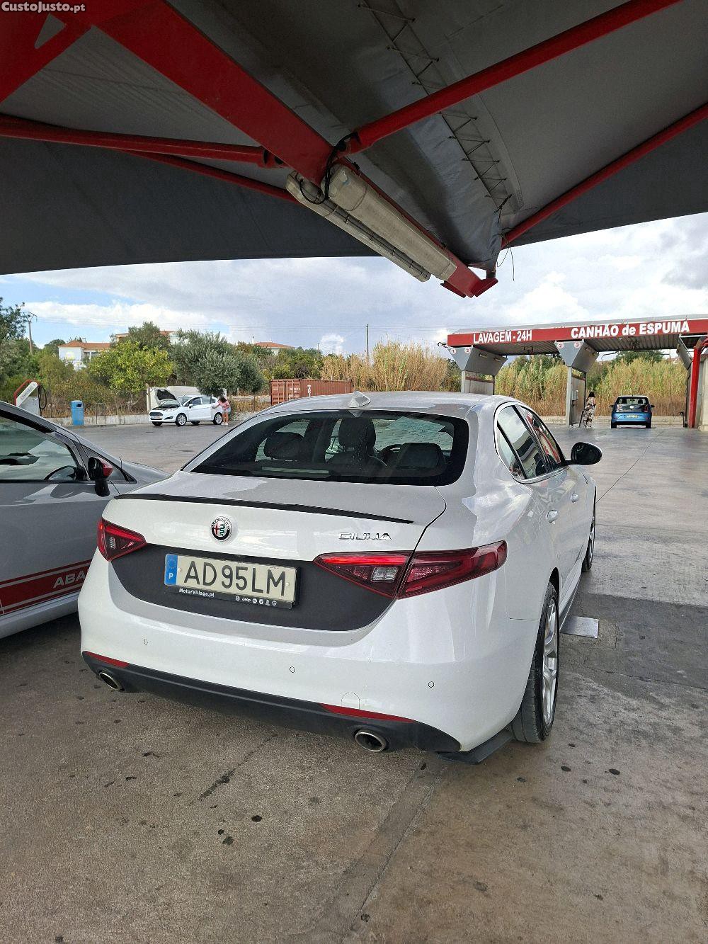 Alfa Romeo Guilia 2.2 — photo 3