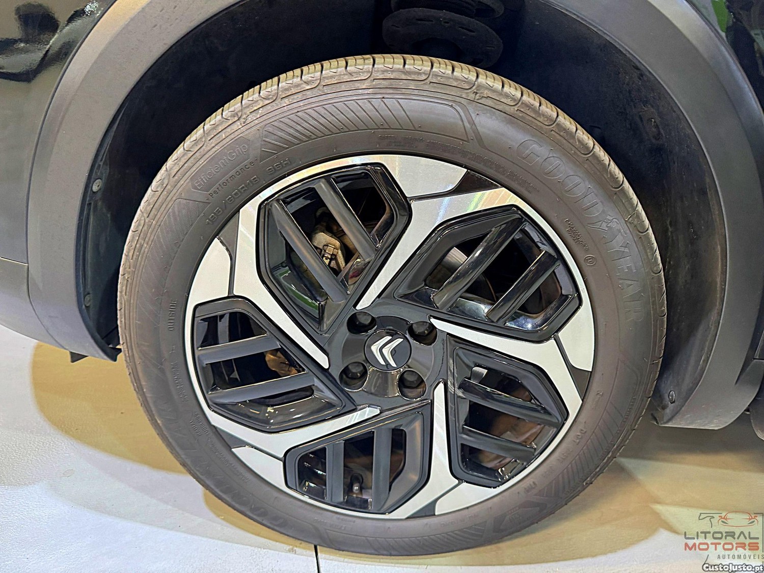 Citroën C4 1.2 PureTech Plus EAT8 — fotografia 14