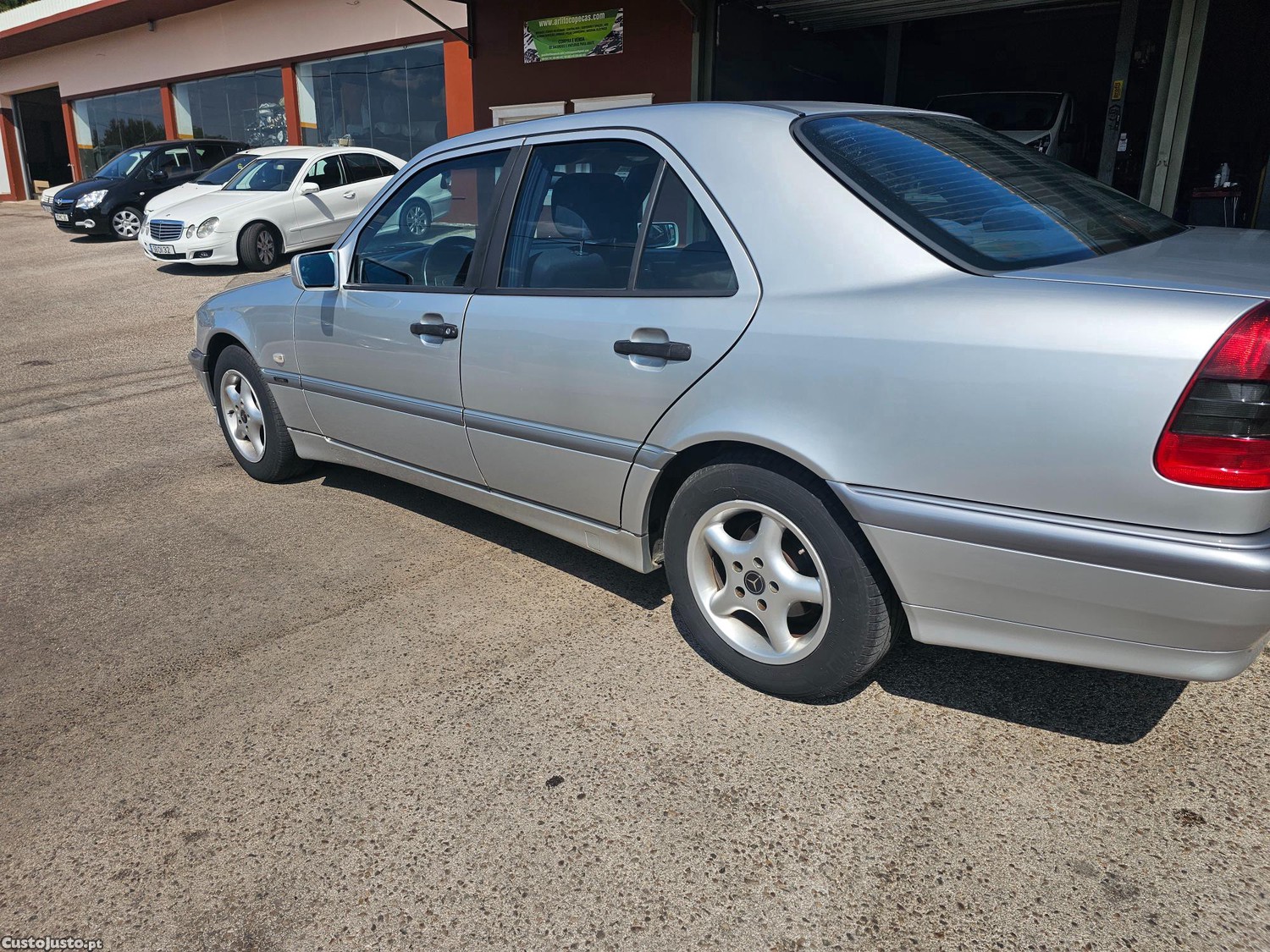 Mercedes-Benz C 220 CDI CLASSIC — fotografia 6