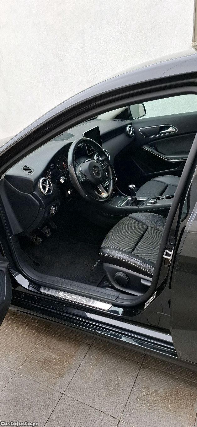 Mercedes-Benz A 180 AMG — fotografia 7