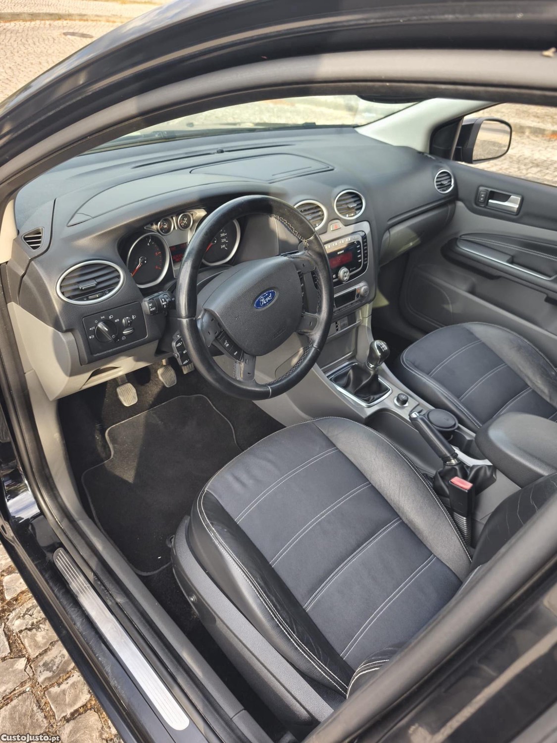 Ford Focus 1.6 — fotografia 8