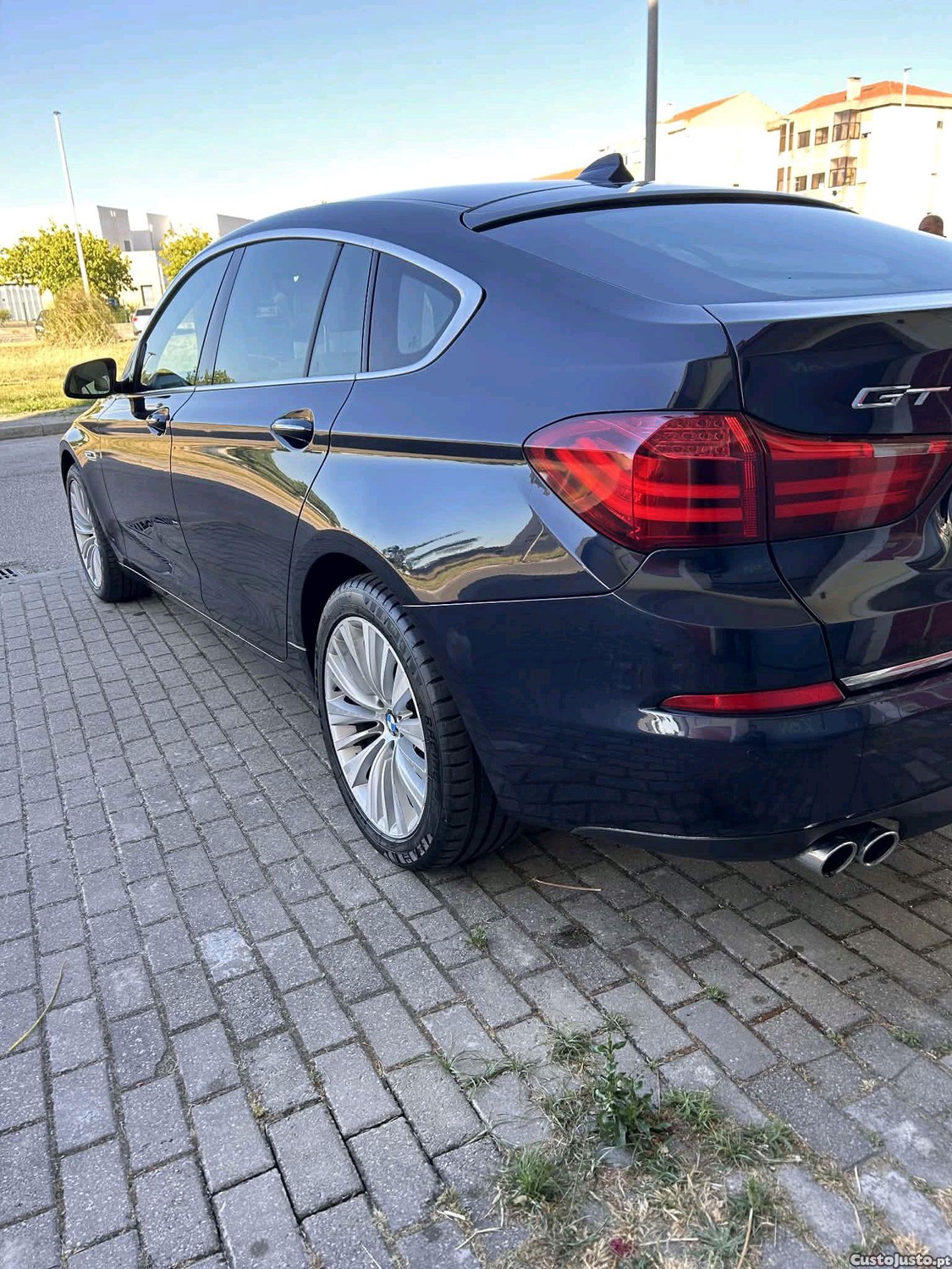 BMW 520 gran turismo luxury — fotografia 3
