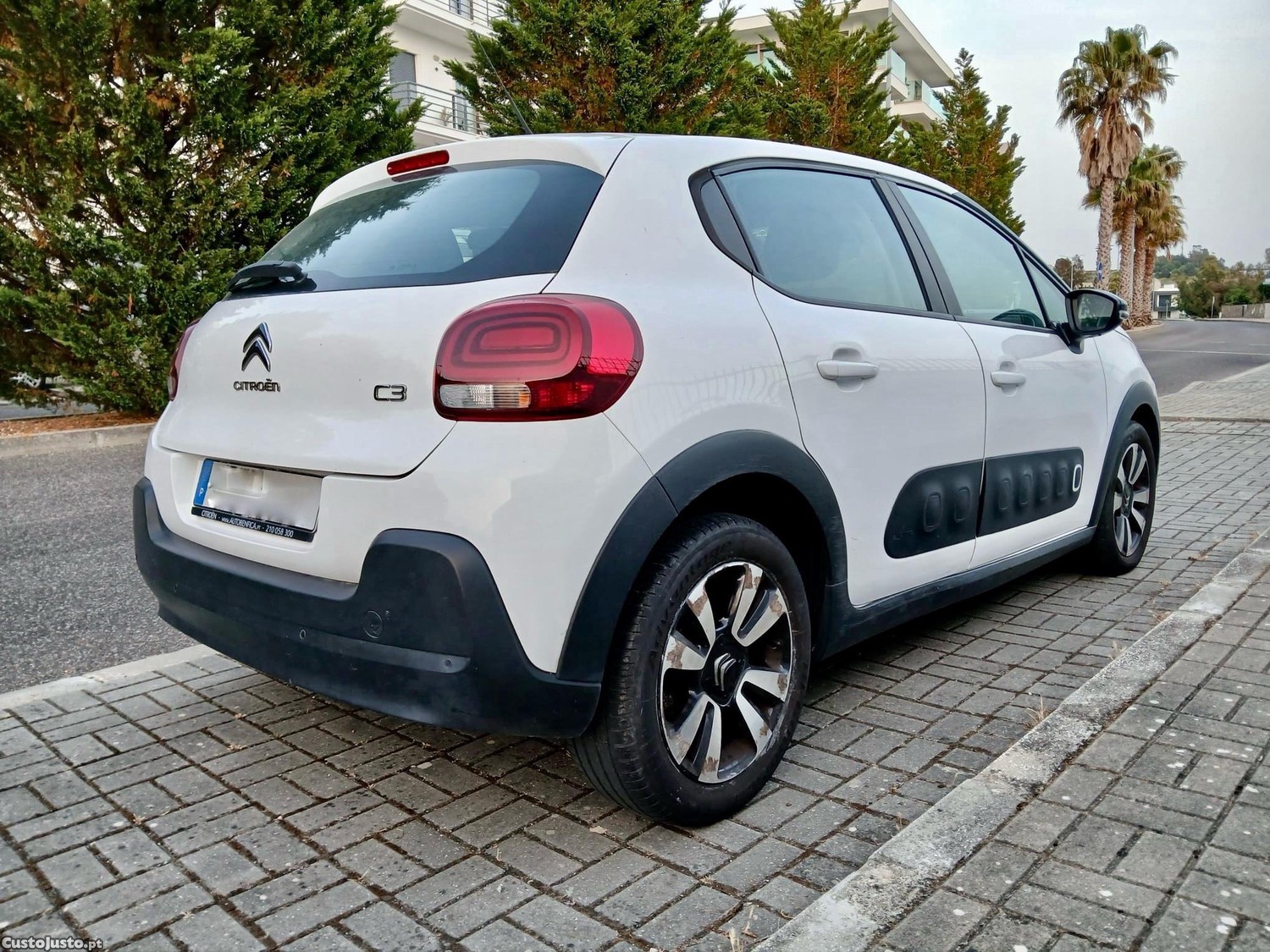 Citroën C3 1.5 BLUEHDi 102 FEEL AC - 20 — photo 4