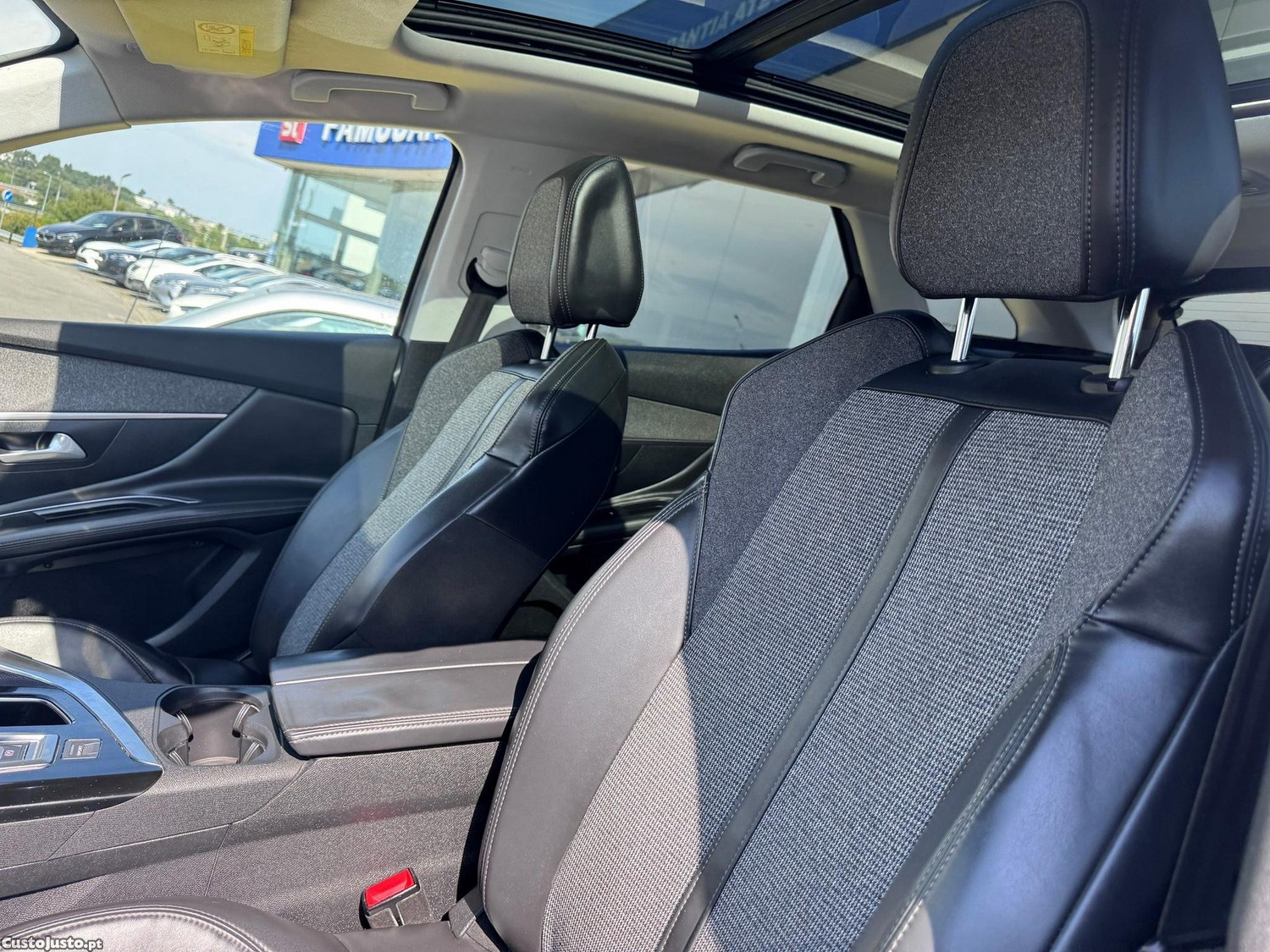 Peugeot 3008 1.2 PureTech Allure EAT6 — fotografia 3