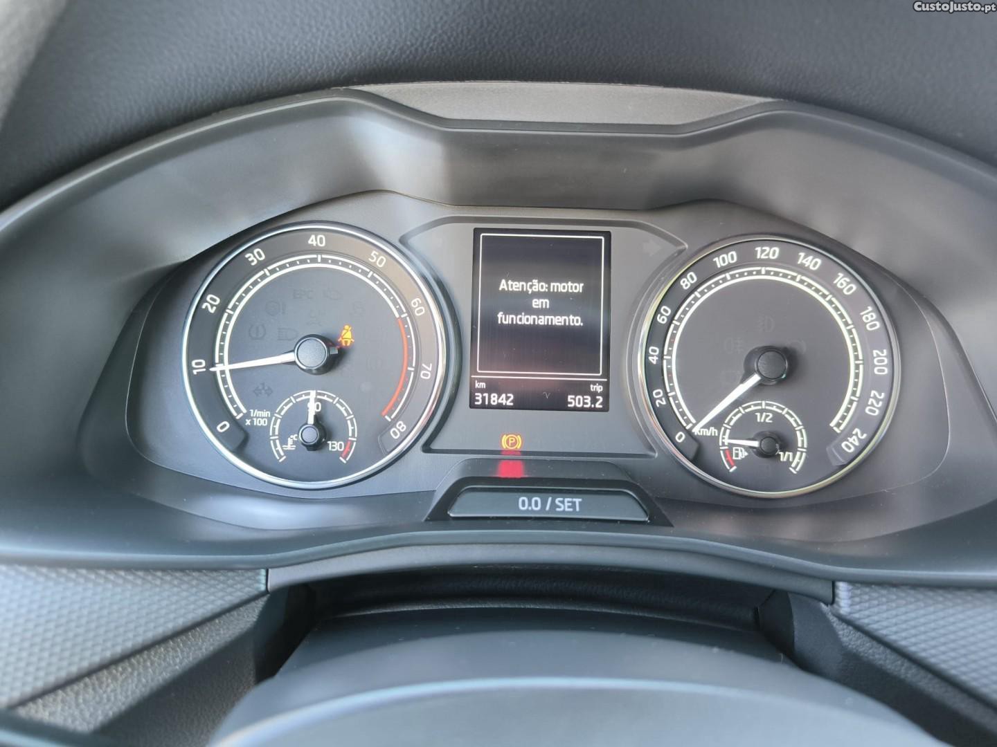 Skoda Kamiq 1.0 TSI — fotografia 10