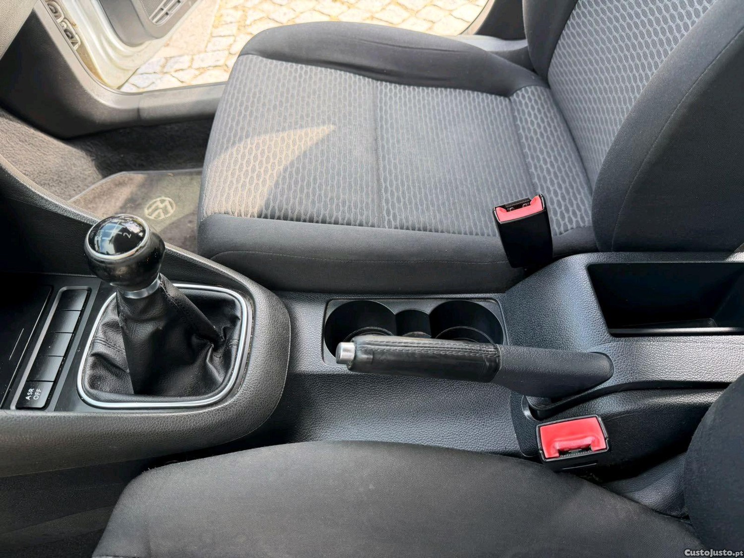Volkswagen Golf 1.6 TDI — fotografia 5