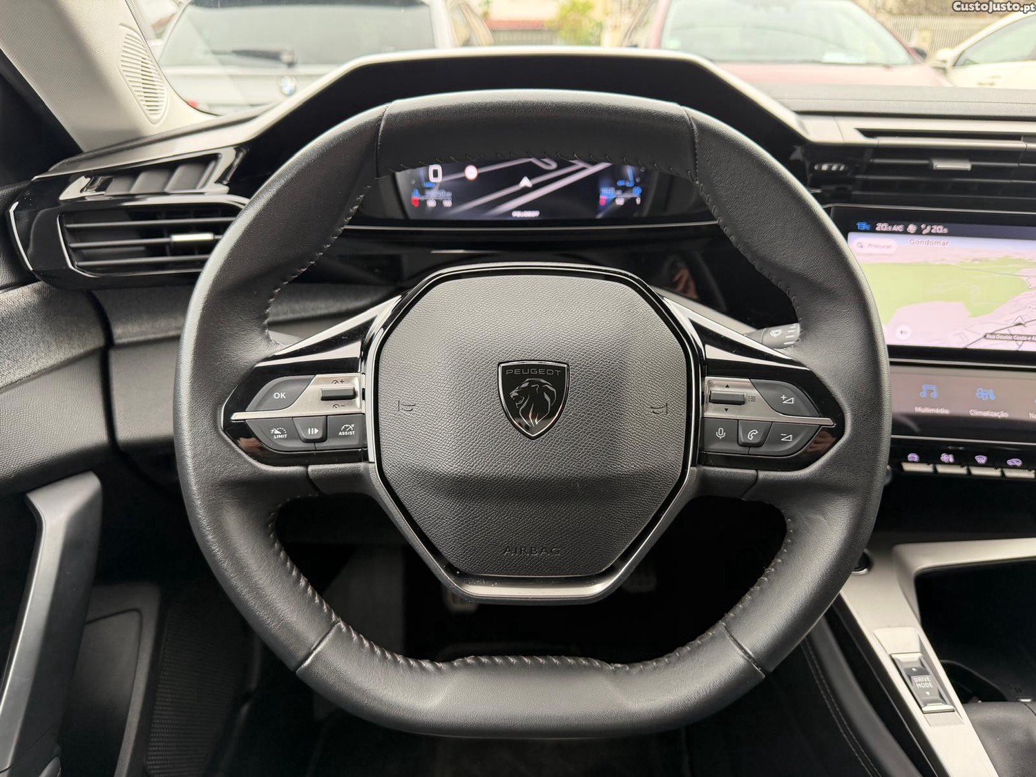Peugeot 308 1.2 PureTech Allure — fotografia 8