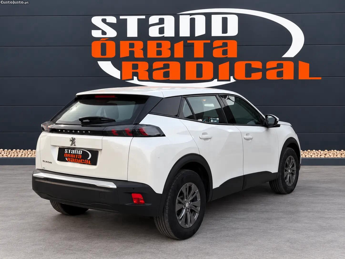 Peugeot e-2008 50 kWh Active - 21 — photo 3