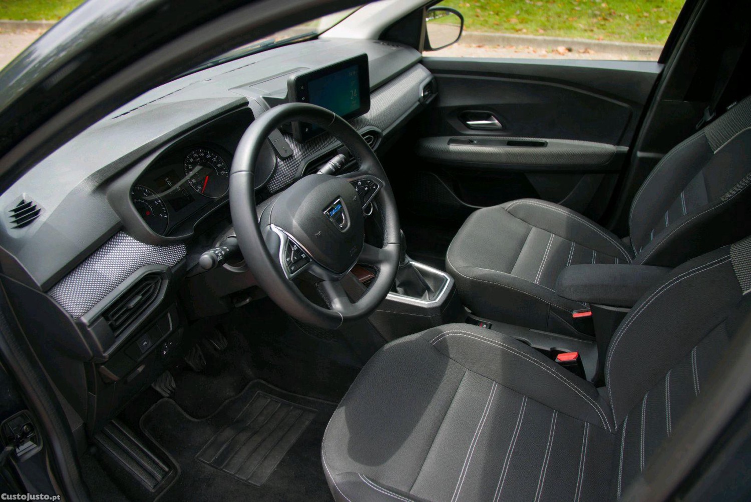 Dacia Jogger Comfort Full Extras — fotografia 10