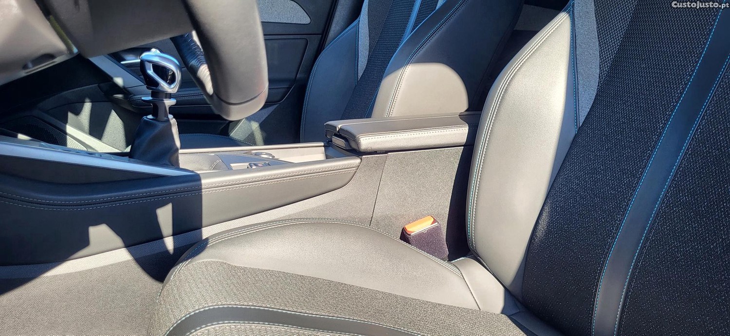 Peugeot 308 1.5 BlueHDi Allure - 23 — photo 2
