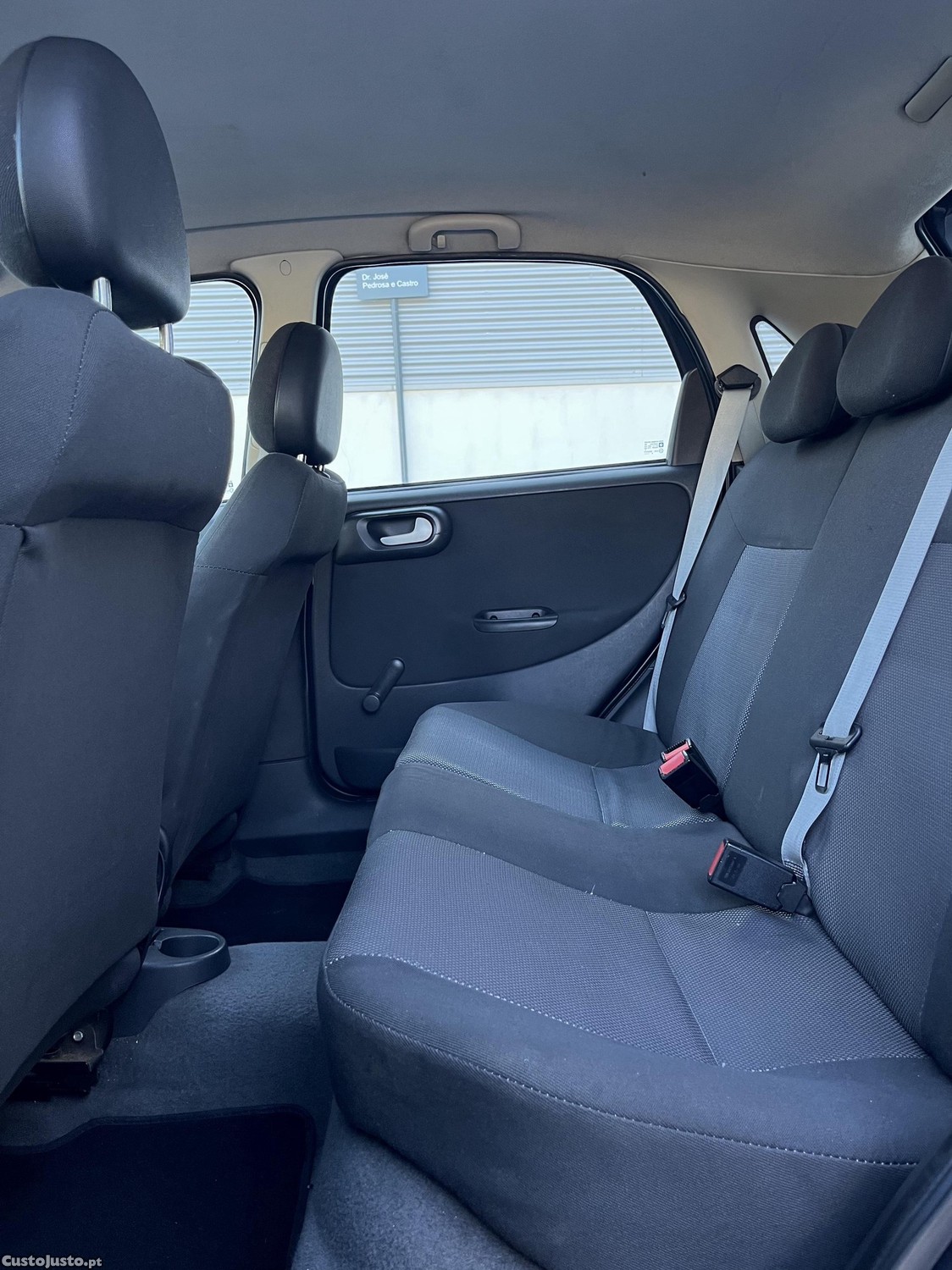 Opel Corsa 1.2i TwinPort — fotografia 3