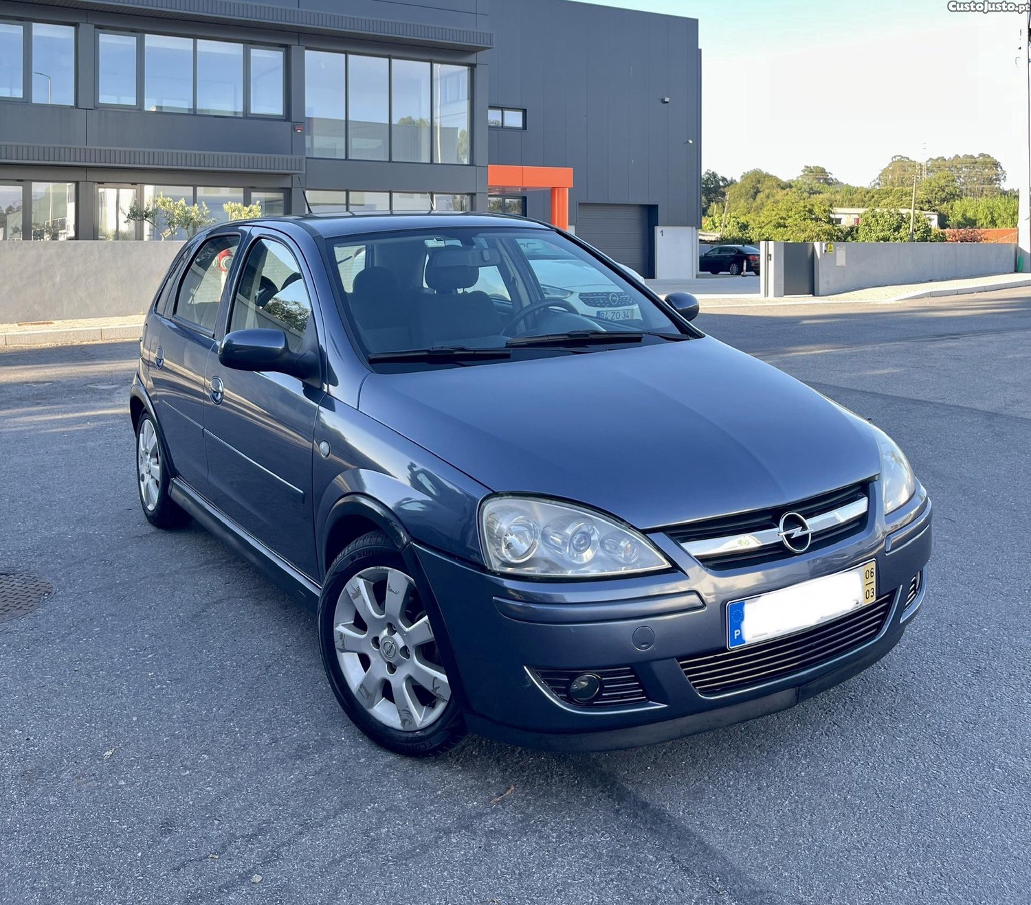 Opel Corsa 1.2i TwinPort — fotografia 8