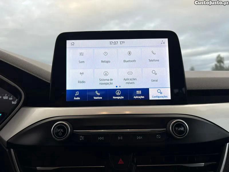 Ford Focus 1.5 TDCi EcoBlue Con — fotografia 8