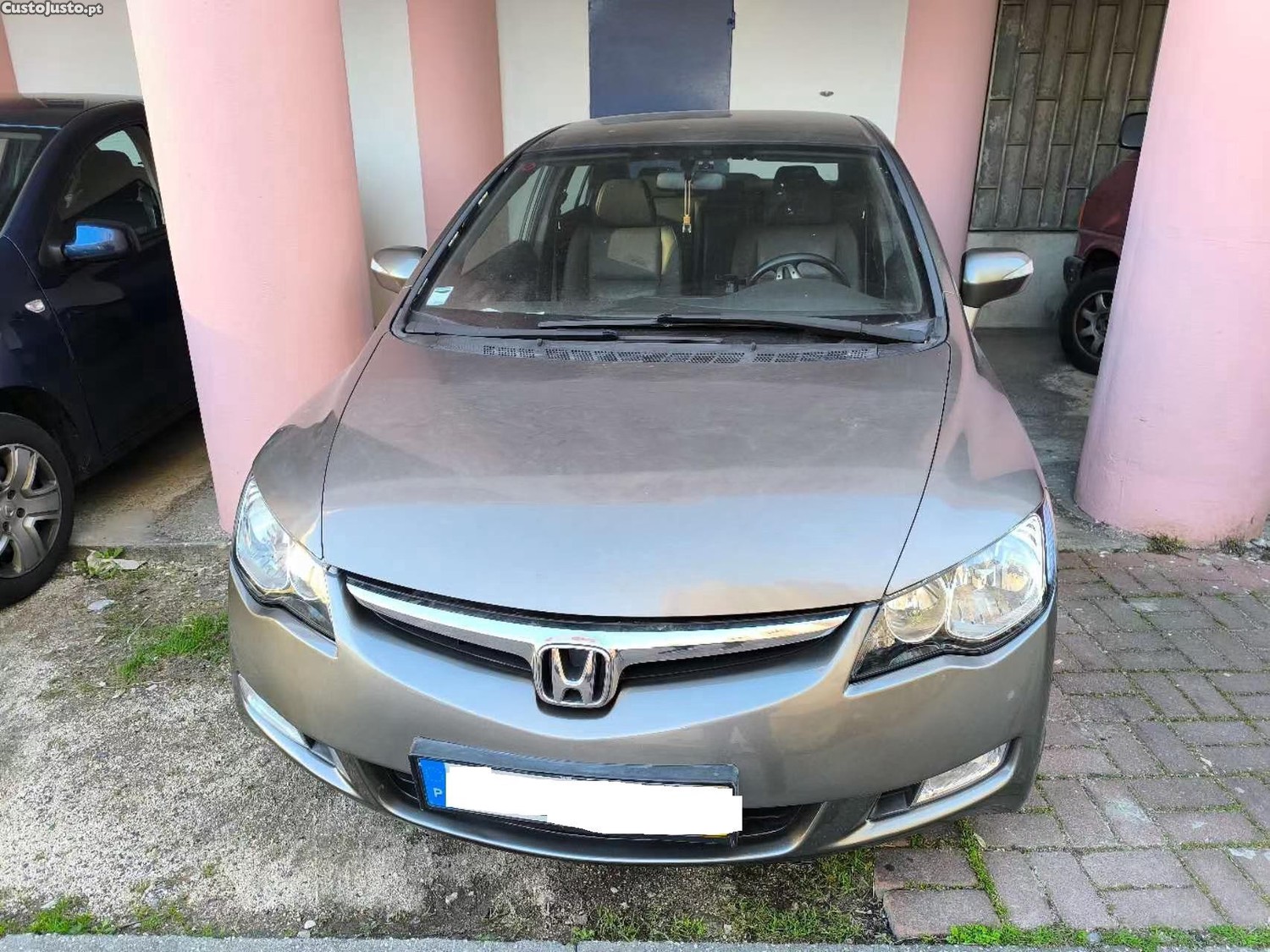 Honda Civic 4Dr Hybrid — fotografia 3