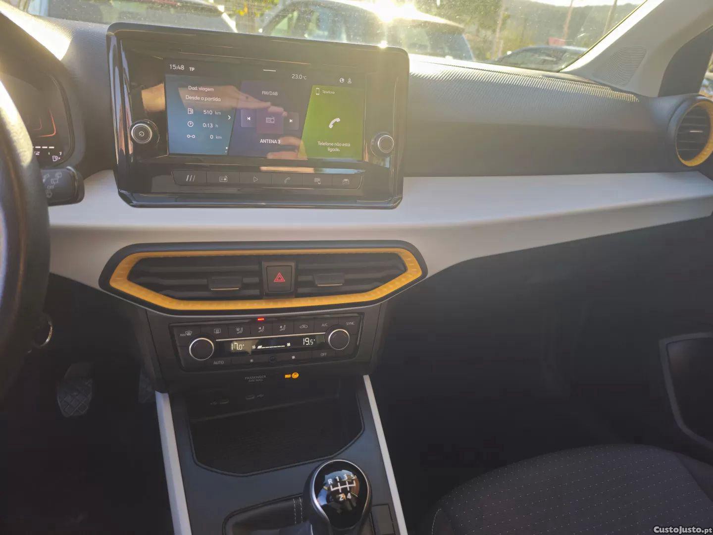 SEAT Arona 1.0 tsi style — fotografia 3