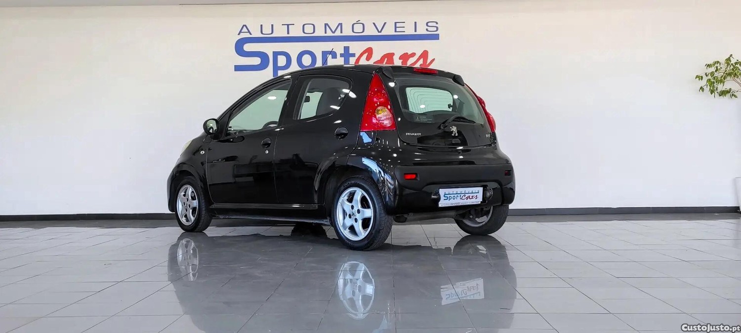 Peugeot 107 1.0 Urban — photo 4