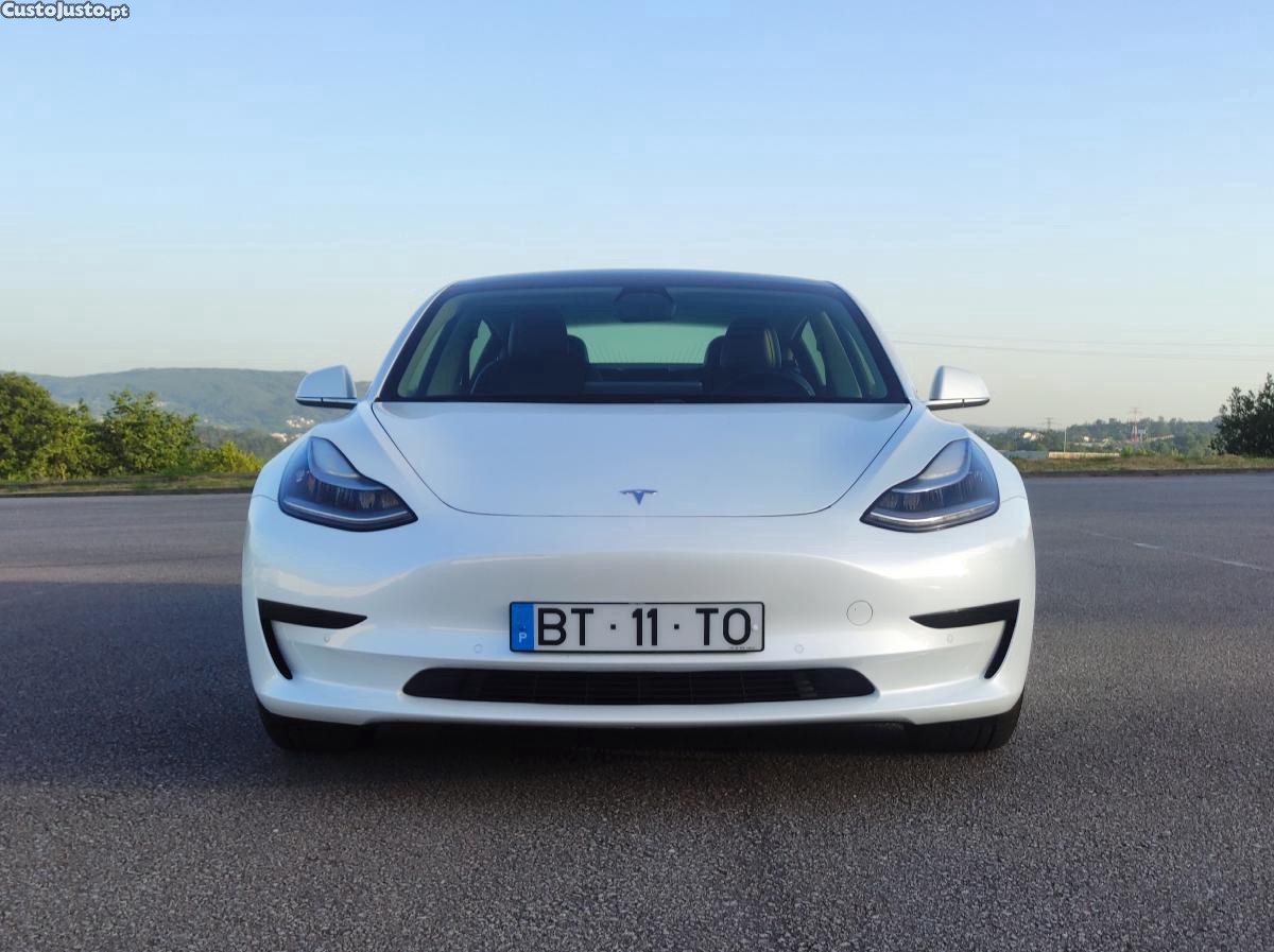 Tesla Model 3 Standard Range Plus RWD - 69000KMS