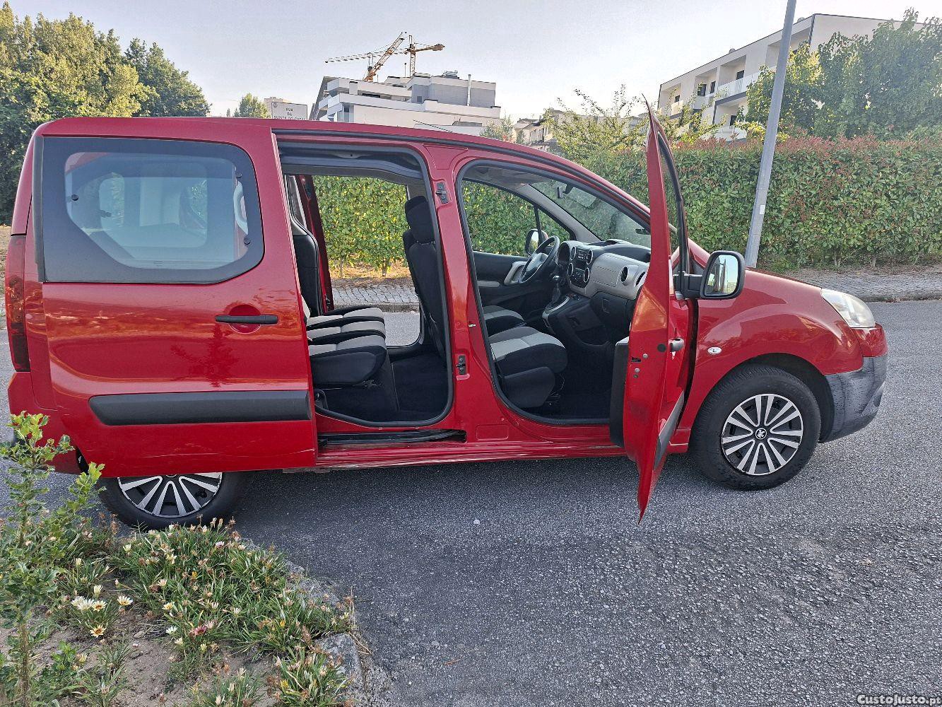 Peugeot Partner 1.6 HDI TEPEE — fotografia 5