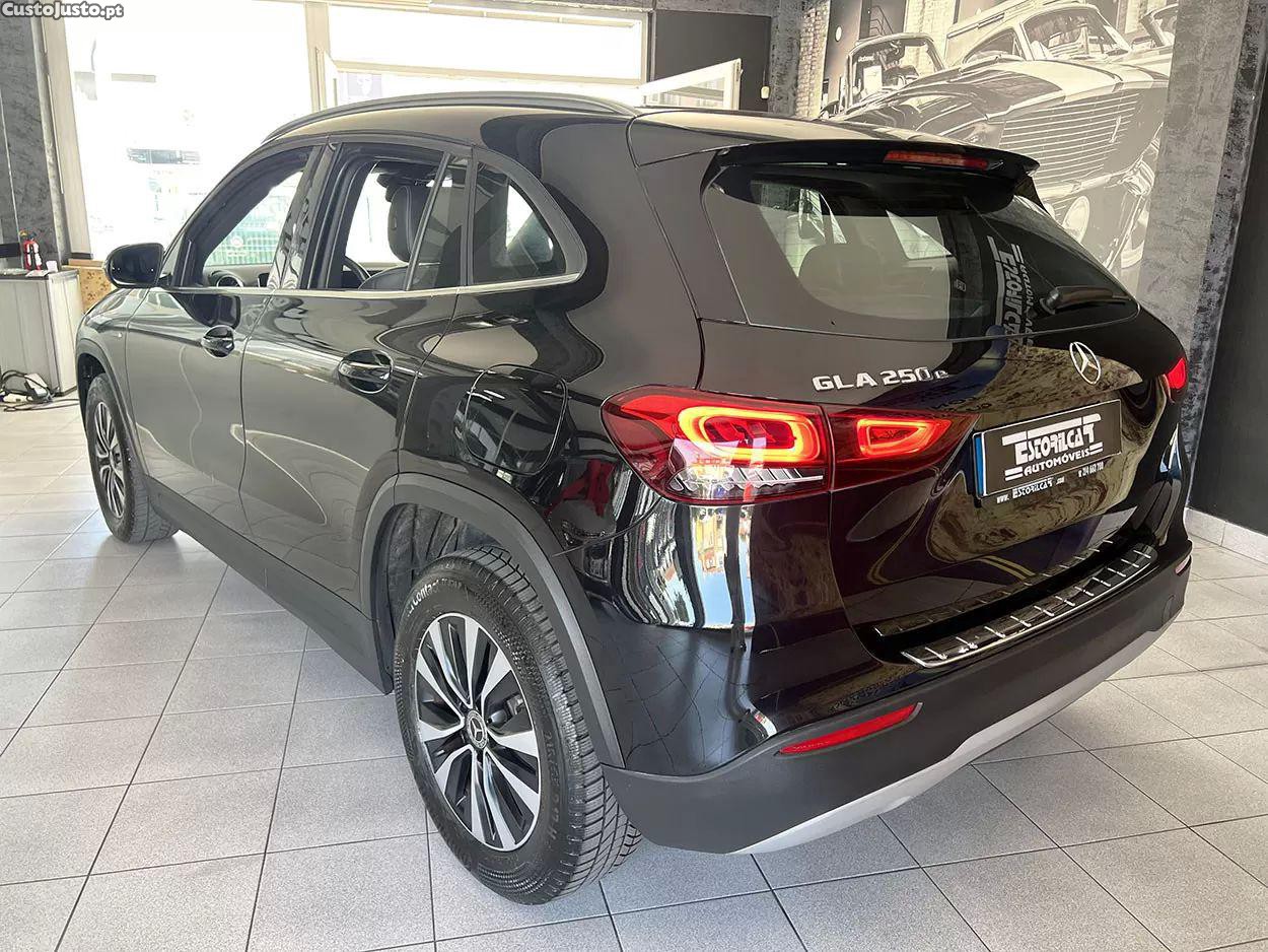 Mercedes-Benz GLA 250 E — fotografia 21