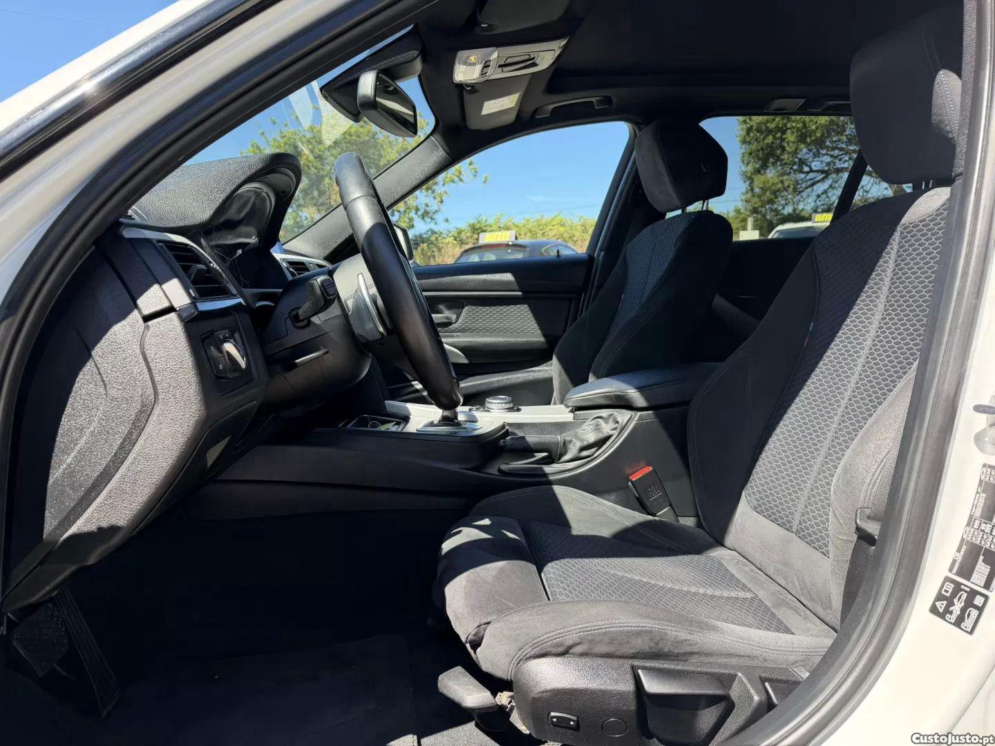 BMW 320 D xdrive pack m auto - 15 foto 5
