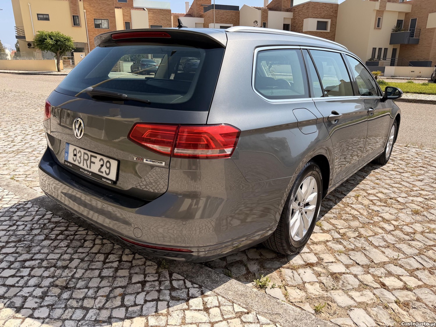 Volkswagen Passat Variant 1.6 TDI Automático — fotografia 9