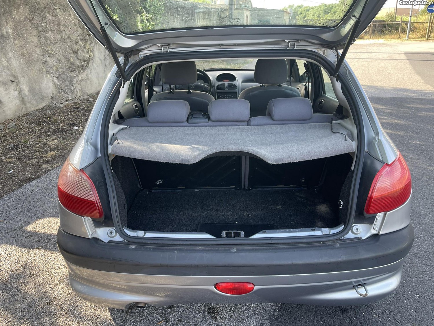 Peugeot 206 1.1 color line — fotografia 4