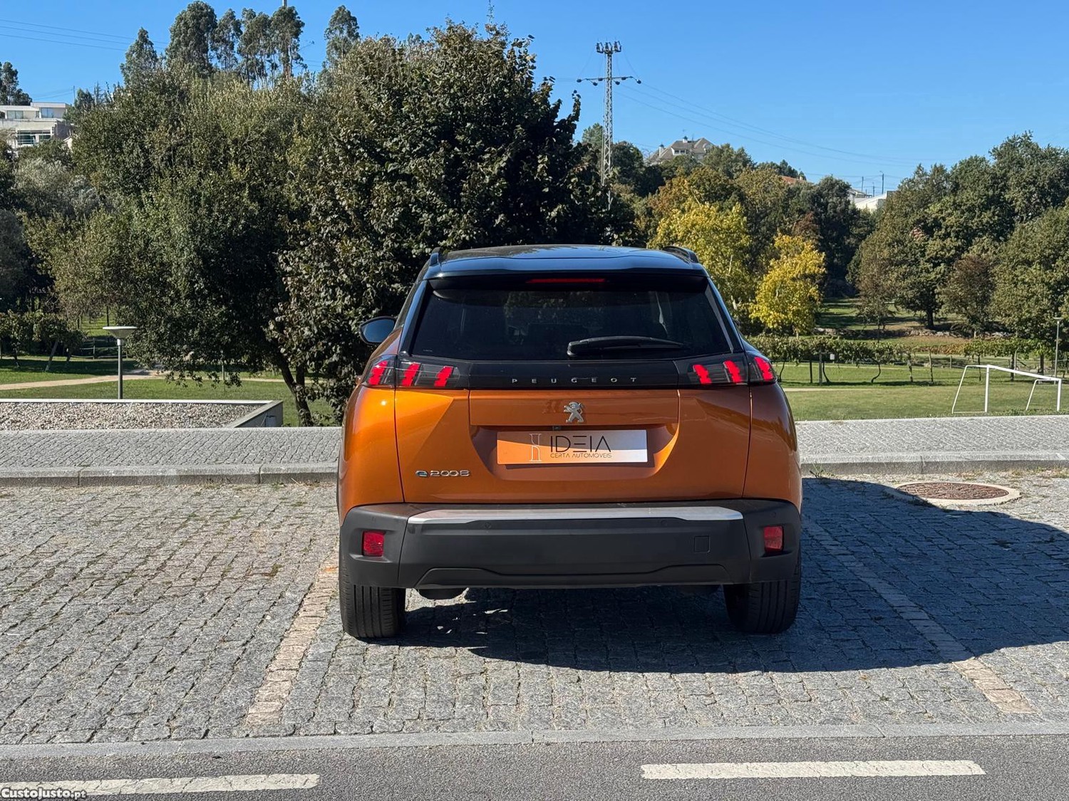 Peugeot 2008 50 kWh Allure Pack - 22 — photo 5