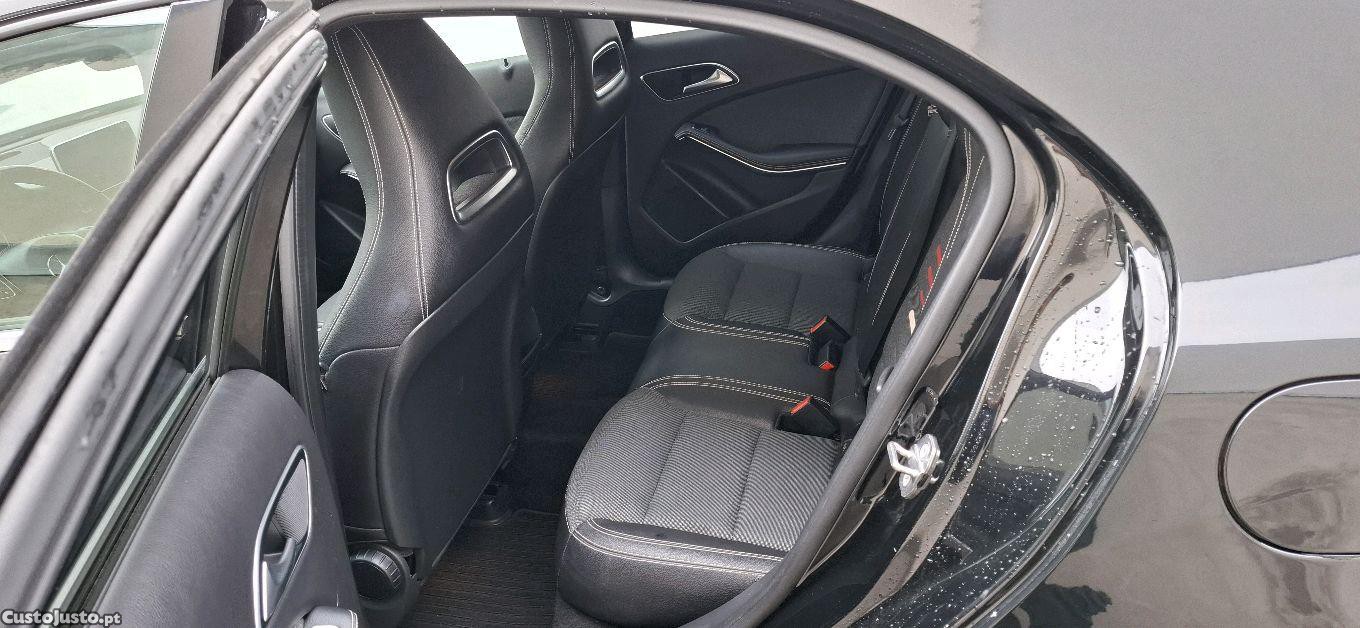 Mercedes-Benz A 180 AMG — fotografia 6