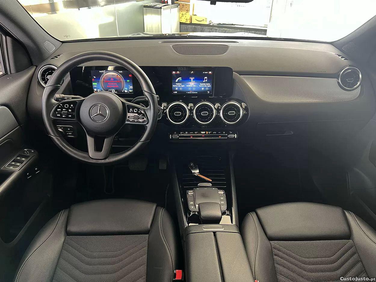 Mercedes-Benz GLA 250 E — fotografia 14