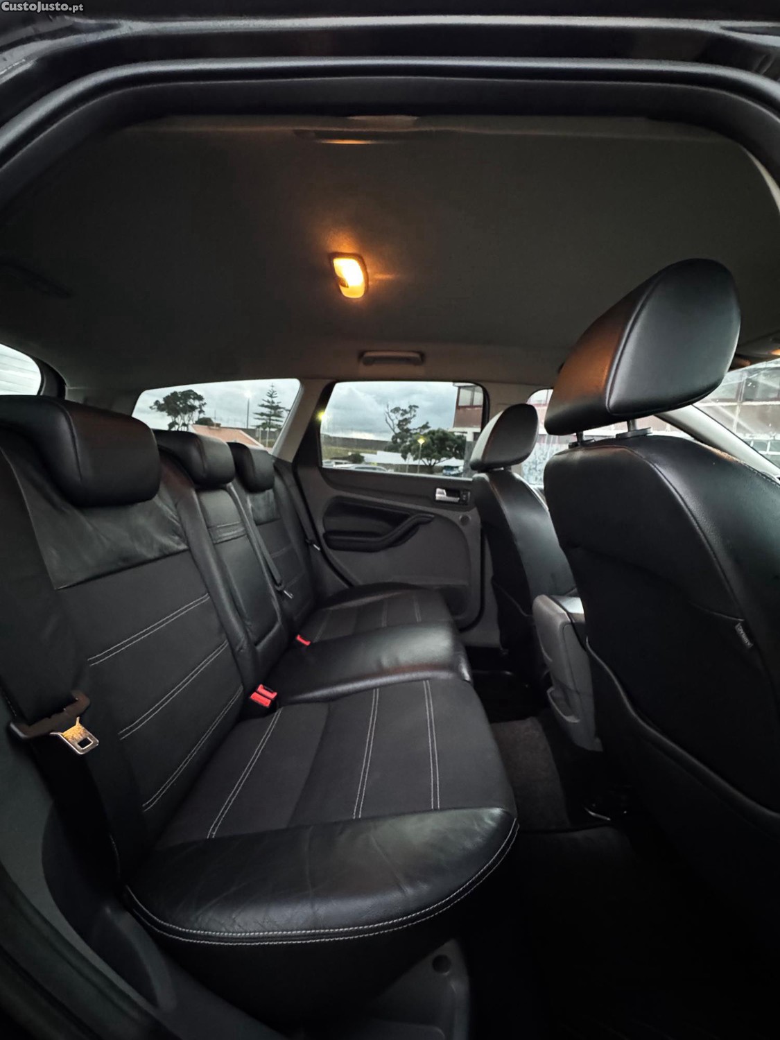 Ford Focus Titanium — photo 3