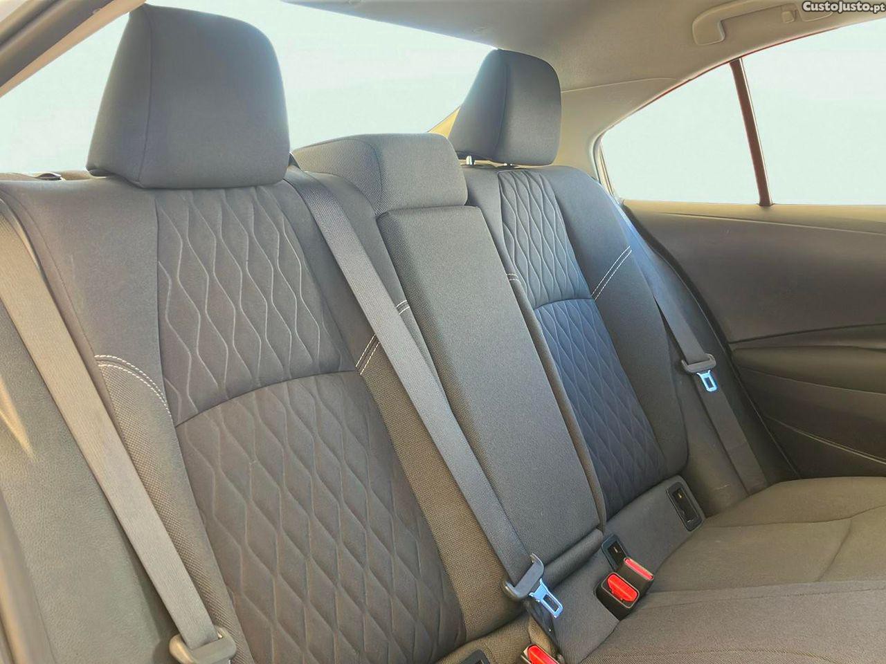 Toyota Corolla 1.5 VVT COMFORT — fotografia 5