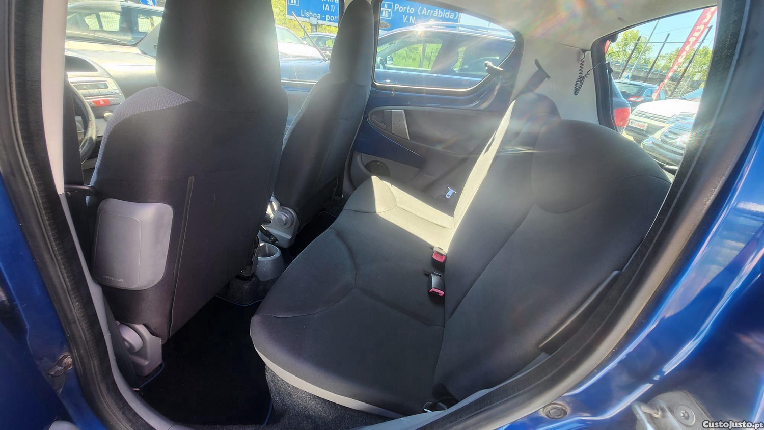 Toyota Aygo 1.4 HDI — fotografia 2