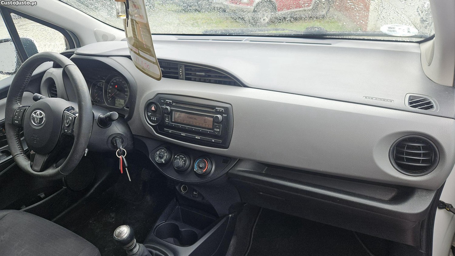 Toyota Yaris LUNA — fotografia 4