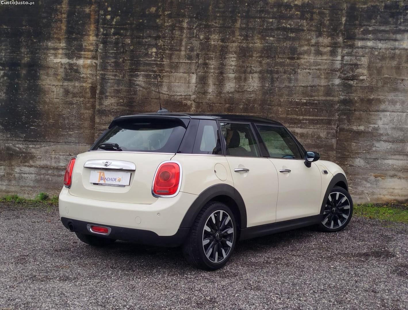 MINI Cooper D Auto — fotografia 13