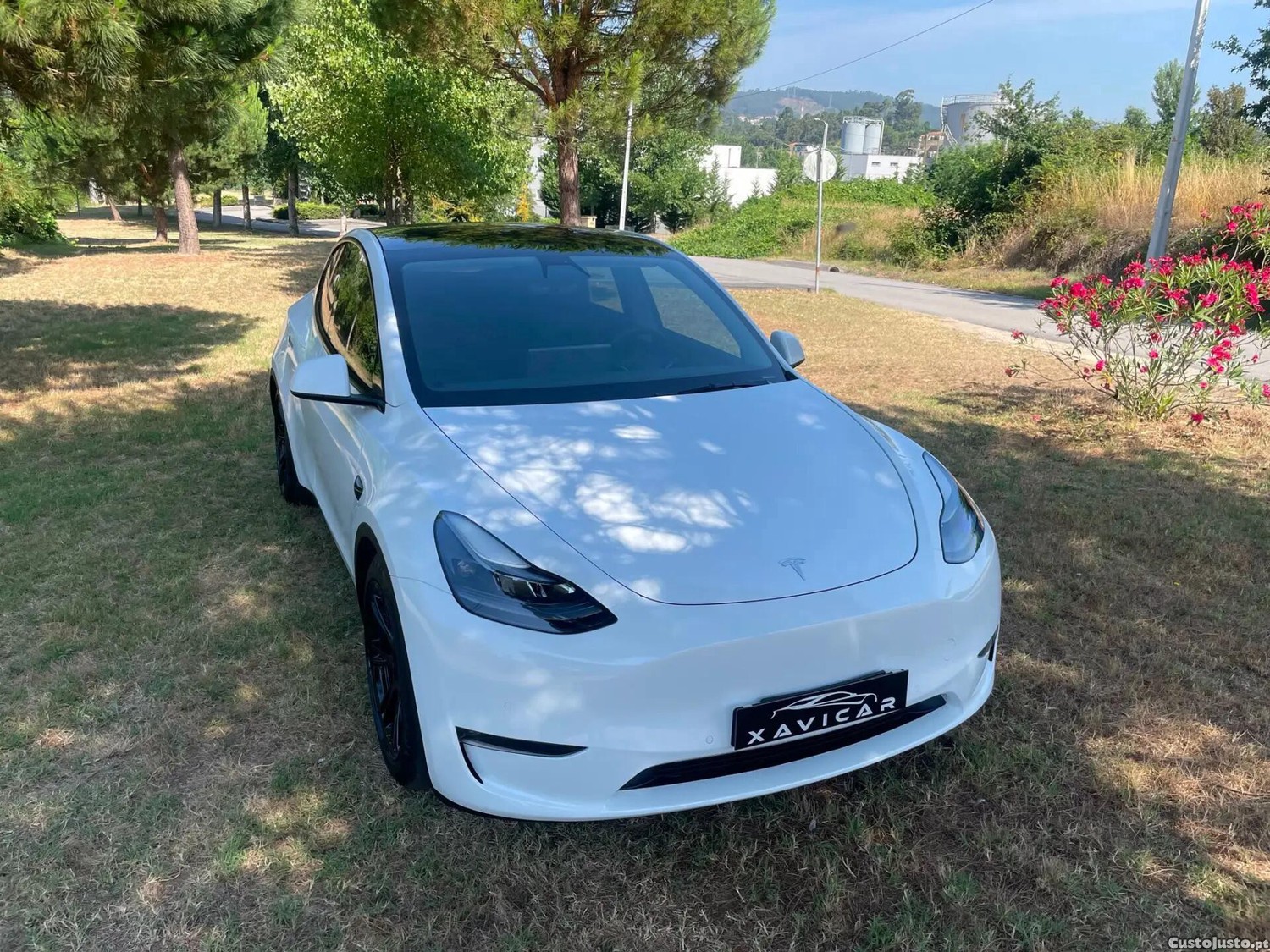 Tesla Model Y Long Range Dual Motor AWD — fotografia 7