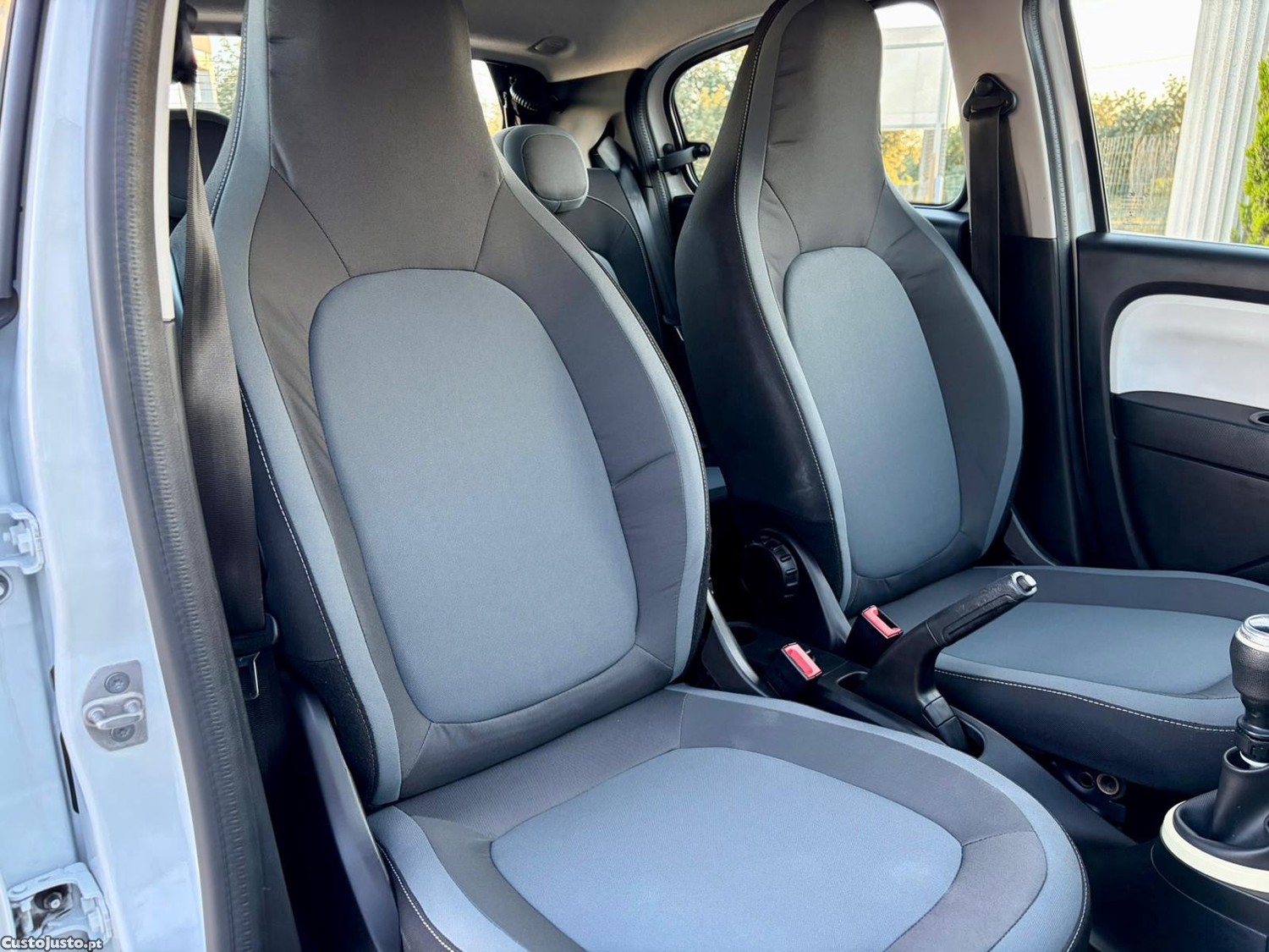 Renault Twingo 1.0 Sce Experience — fotografia 3