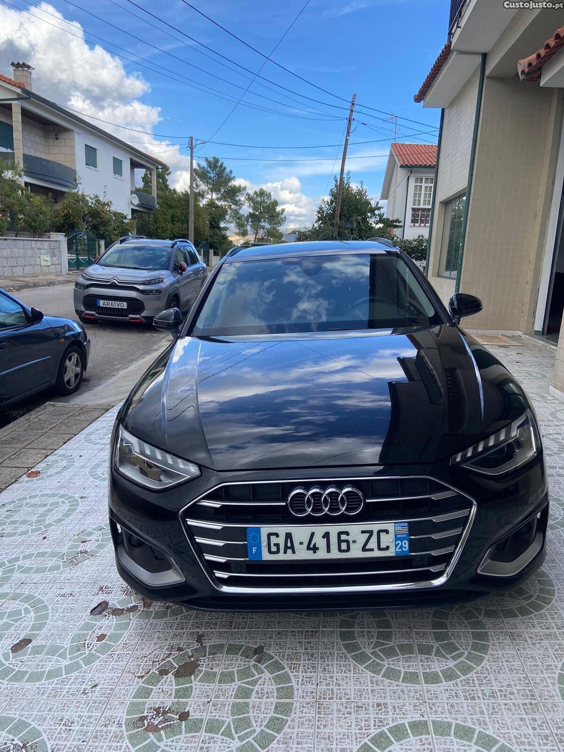 Audi A4 Avant 30 TDI S tronic Advanced — photo 2